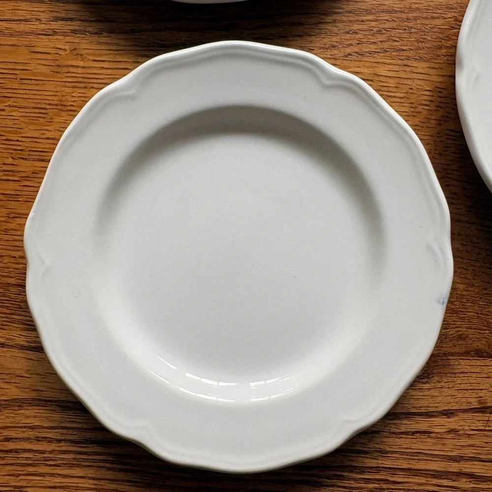 J&G Meakin Royal Staffordshire Heirloom Ironstone white set of 4 Plates ~7 in